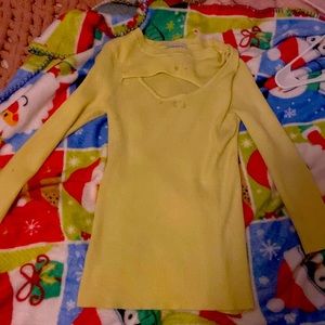A cute yellow top